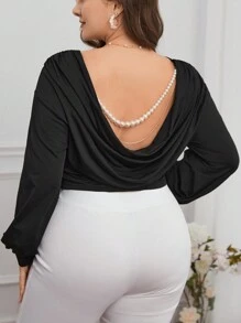 SHEIN Privé Plus Size Women Pearl & Metal Chain Decor V-Neck Tight Fitted T-Shirt, Elegant & Romantic Design, Suitable For Date Occasions, Spring/Summer