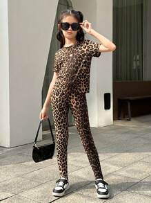 SHEIN Leap Crew 少女運動街頭時尚針織豹紋短袖圓領t恤和褲子套裝 - 彩色 - 查看 5