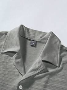 Manfinity RSRT 寬鬆男士短袖襯衫和褲子套裝,採用紋理面料製成 - 灰色 - 查看 4