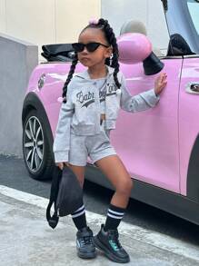 SHEIN 小女孩字母印花帽t+背心+短褲2件套裝 - 灰色 - 查看 1