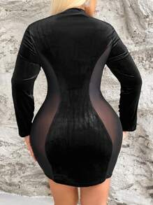 Allurite Vestido De Terciopelo Con Aplicación De Malla En La Parte Delantera Hueca De Talla Grande - Negro - Ver 2