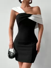 Asymmetrisch Halslijn Fitting jurk