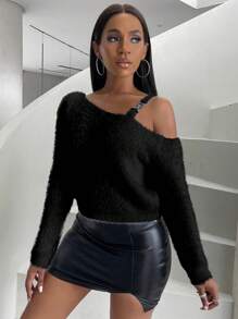 Zolique Suéter de punto esponjoso con cuello asimétrico adornado con cadena para otoño e invierno - Negro - Ver 6
