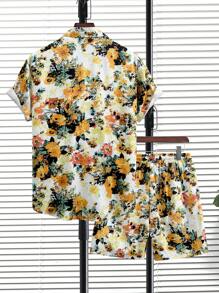 Manfinity Chillmode 男士花卉印花短袖襯衫和短褲兩件套 - 黃色 - 查看 2