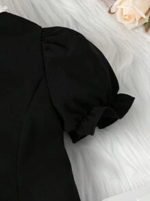 SHEIN 少女黑色珍珠裝飾彼得潘領泡泡袖裙 - 黑色 - 查看 5