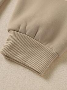 SHEIN EZwear 加大尺寸卡通和字母印花保暖衬裡毛衣 - 卡其色 - 查看 4