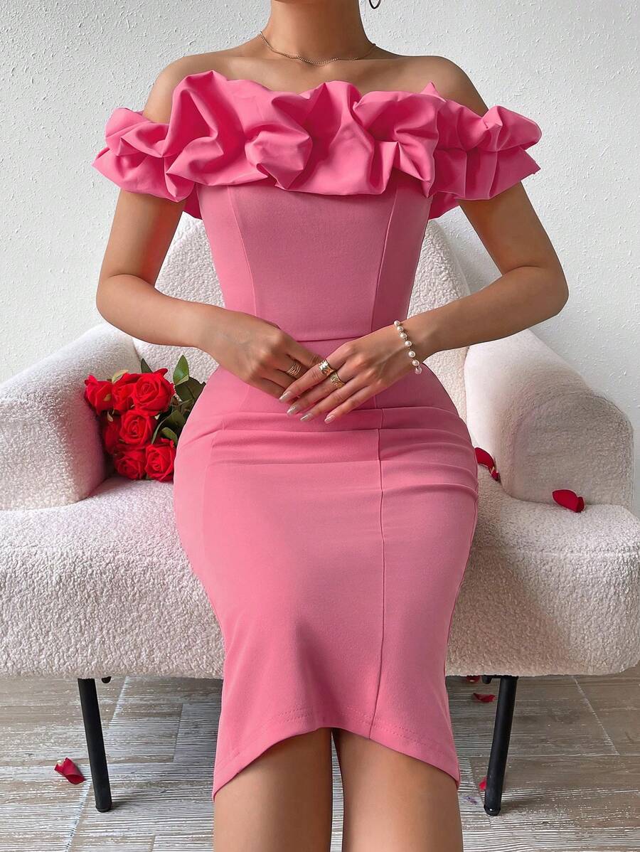 SHEIN Privé Vestido Con Detalle De Hombro Descubierto Y Volante, Con Abertura En La Espalda - Rosa - Ver 1