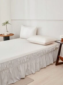 1 件基本款亮灰色床裙