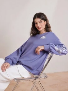 Mulvari Của phụ nữ Màu tím Vòng cổ Áo nỉ Với In Lá thư - Màu tím - Xem 4