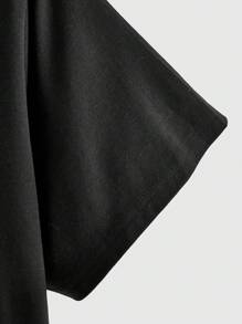 ROMWE Goth 大码女式宽松蛾与骷髅圆领短袖休闲 T 恤 - 黑色 - 查看 3