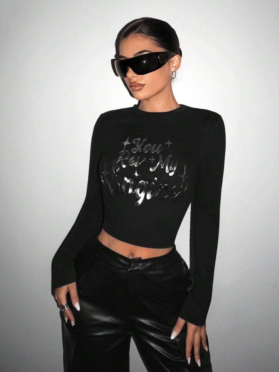 SHEIN ICON 修身銀色壓花字母印花長袖短版 T 卹 - 黑色 - 查看 1