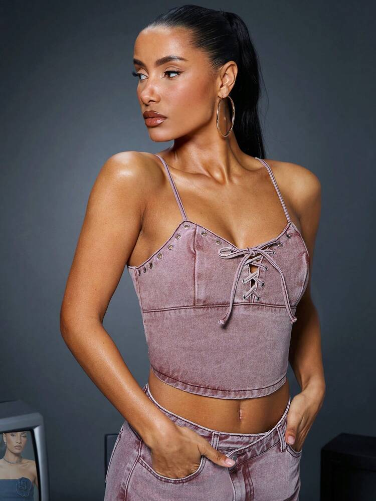 Sexy Women's Denim Crop Top With Tight Band Decor And Chest Wrap Design, For Summer And Spring Festival Outfits