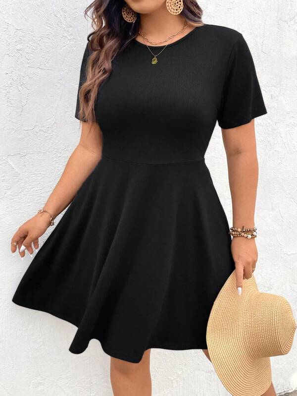 SHEIN Frenchy Rochie Slim Fit, cu mânecă scurtă, versiunea A, pentru damă