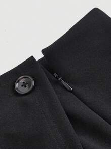 SHEIN MOD 红色格子A字迷你裙，节日派对女裙，S码套装，节日女装 - 黑色 - 查看 4