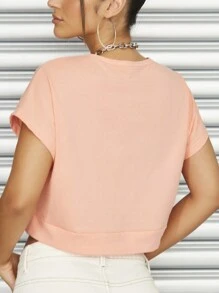 Camiseta Cropped Feminina de Manga Curta com Gola Redonda e Estampa de Slogan - Rosa chiclete - Visão 2