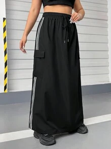 SHEIN EZwear Plus Size Side Stripe Drawstring Waist Cargo Skirt