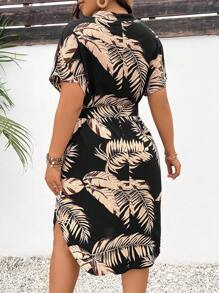 SHEIN Frenchy Kích thước lớn Của phụ nữ Ngày lễ Bầu không khí Cổ v tay cánh Đầm Với Bản in lá - Nhiều màu - Xem 2