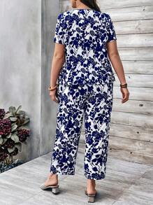 EMERY ROSE Damen Große Größen Set aus Bluse mit V-Ausschnitt und Kurzarm mit einfarbiger Silhouette und Blumen Muster und gerader Hose mit Seitentaschen, für Frühling und Sommer