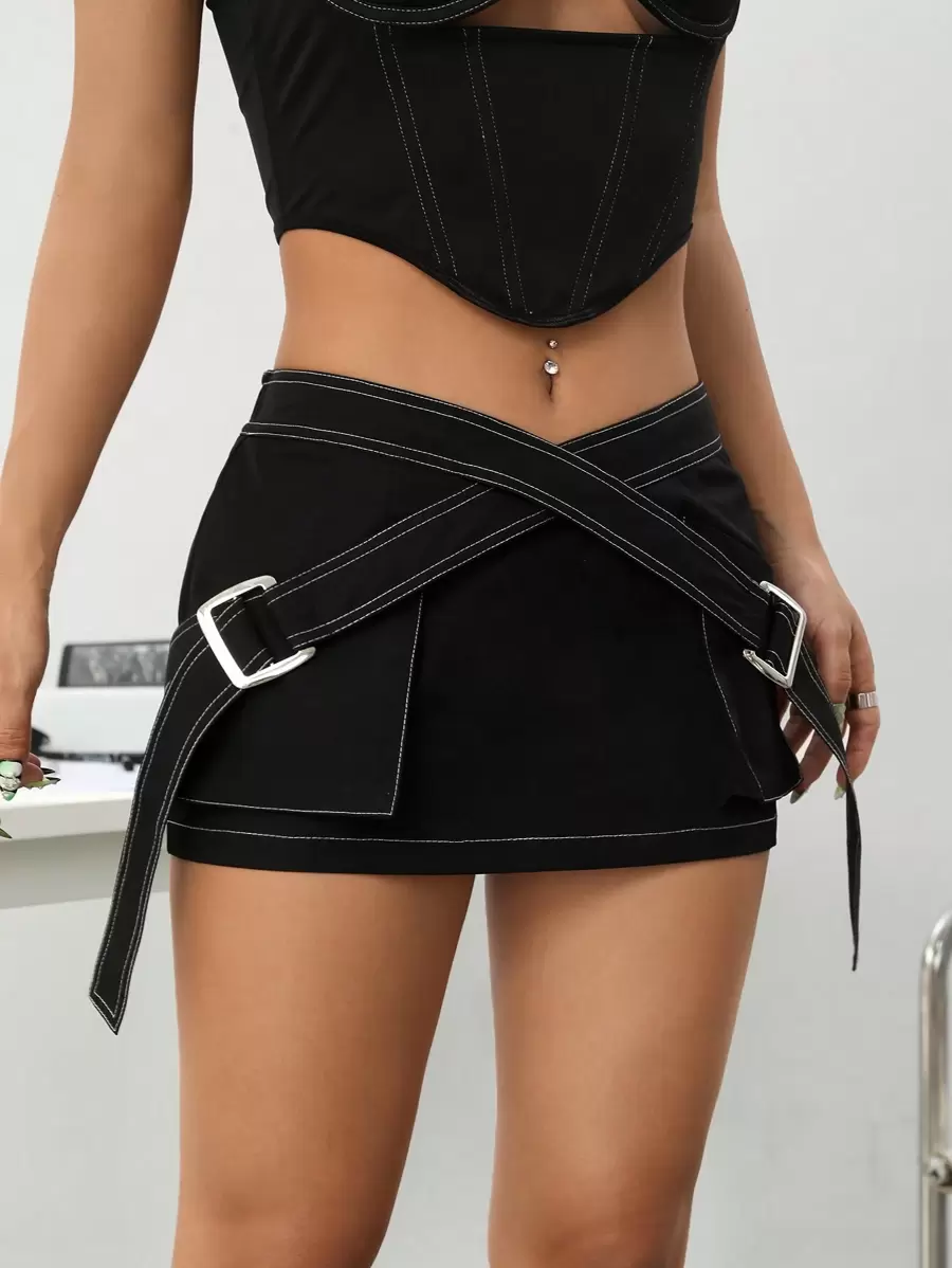 SHEIN ICON Y2k夏季綁帶交叉腰身體裙,低腰黑色迷你裙 - 黑色 - 查看 1