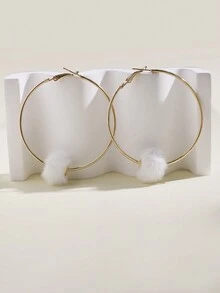 ROMWE Kawaii 1對歐美風格的冬季新款白色毛絨圓形掛墜耳環 - 白色 - 查看 3