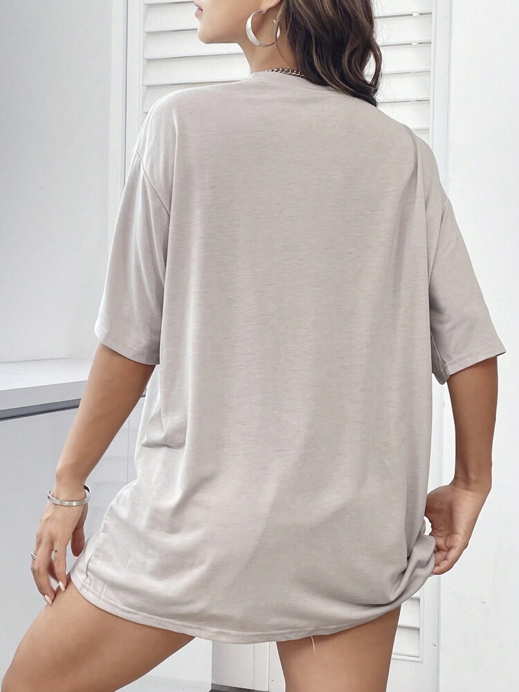 SHEIN EZwear 女性大尺碼圓領圖案印花t恤 - 灰色 - 查看 2