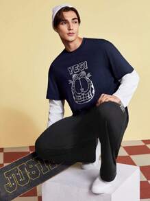 GARFIELD | SHEIN 男士 2 件套休闲字母卡通印花 2 合 1 T 恤和裤子套装 - 藏蓝色 - 查看 8