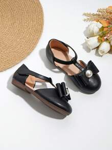 حذاء مسطح أسود للأطفال بتفاصيل لؤلؤ وعقدة