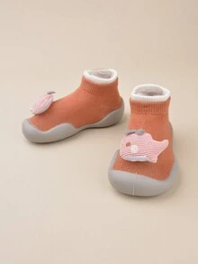 女童酒紅色卡通鯨魚時尚優雅簡約柔軟舒適底部休閑家居嬰兒鞋（隨機圖案） - 紅色 - 查看 2