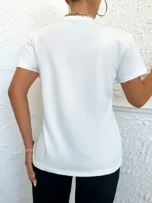 SHEIN Essnce 女款短袖衣服,印有標語圖案 - 白色 - 查看 2