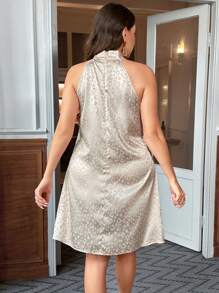 SHEIN Clasi Plus Size Women's Sleeveless Sweetheart Neckline Jacquard Halter Neck Dress