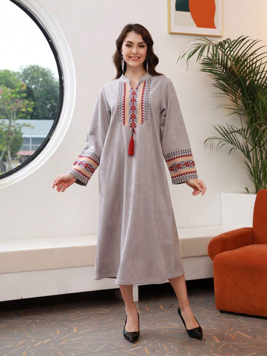 Khía Đường viền cổ áo Chi tiết thêu Tay áo dài Đầm - Xám - Xem 1