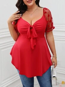 SHEIN Unity Top Con Lazo En La Parte Delantera Y Manga Raglán Con Dobladillo Fruncido Y Aplicación De Malla Love Heart De Talla Grande - Rojo - Ver 4