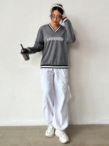 SHEIN MOOSTA Áo nỉ cổ chữ V phối màu kẻ sọc với họa tiết chữ, kiểu áo chui đầu mùa thu. - Xám - Xem 3