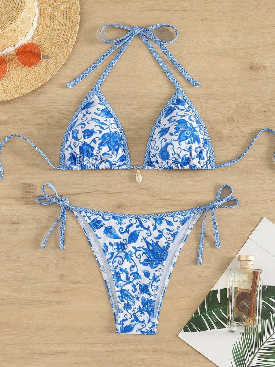 Swim Vcay Summer Beach Flower Print Two-Piece Bikini Set Carnival - Blue and White - View 1