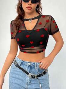 SHEIN EZwear Lễ tình nhân Đỏ  Tim Mô hình Lưới Áo thun Với Choker Đường viền cổ áo , Eo Xếp Chi tiết & Thon gọn - màu đen - Xem 4