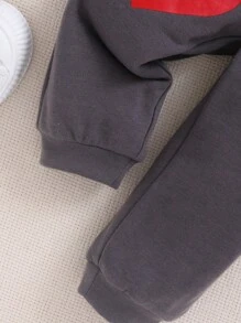 SHEIN Em bé Con trai Lá thư In Ngắn tay Vòng cổ Áo Và Quần có chân Bộ - màu đen - Xem 11