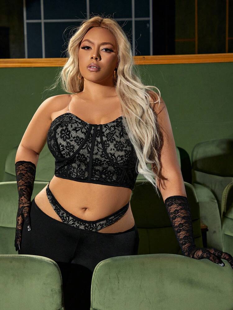 Plus Size Lace Crop Top And Hollow Out Spliced Pants Set