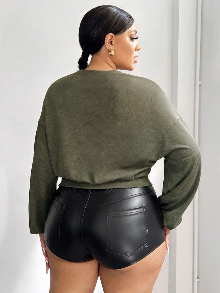 Women's Plus Size Drop Shoulder Cropped Sweatshirt