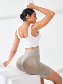 Easithlete 女式純色運動短褲 - 咖啡棕 - 查看 3