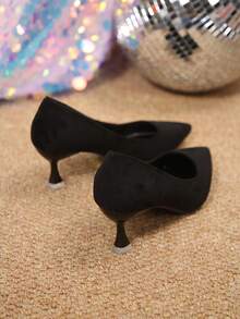 春秋新款韩版简约黑色天鹅绒高跟鞋尖头细跟优雅低跟 - 黑色 - 查看 5