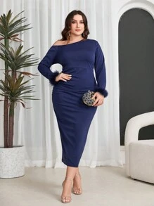 Modelyn Plus Size Women's Oblique Shoulder Sleeve Cuff Spliced Furry Dress Long Evening Dresses - Navy Blue - View 2