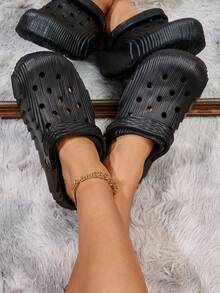 New Spring Summer Women's Slippers, Casual, Versatile, Fashionable, Outdoor And Indoor Anti-Skid, Hollow Out Design - Black - View 5