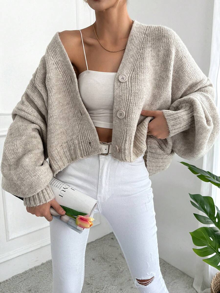SHEIN 小碼女款米色純色鈕扣前襟休閒落肩開襟衫,適合日常穿著,秋季冬季日間穿搭 - 米色 - 查看 1