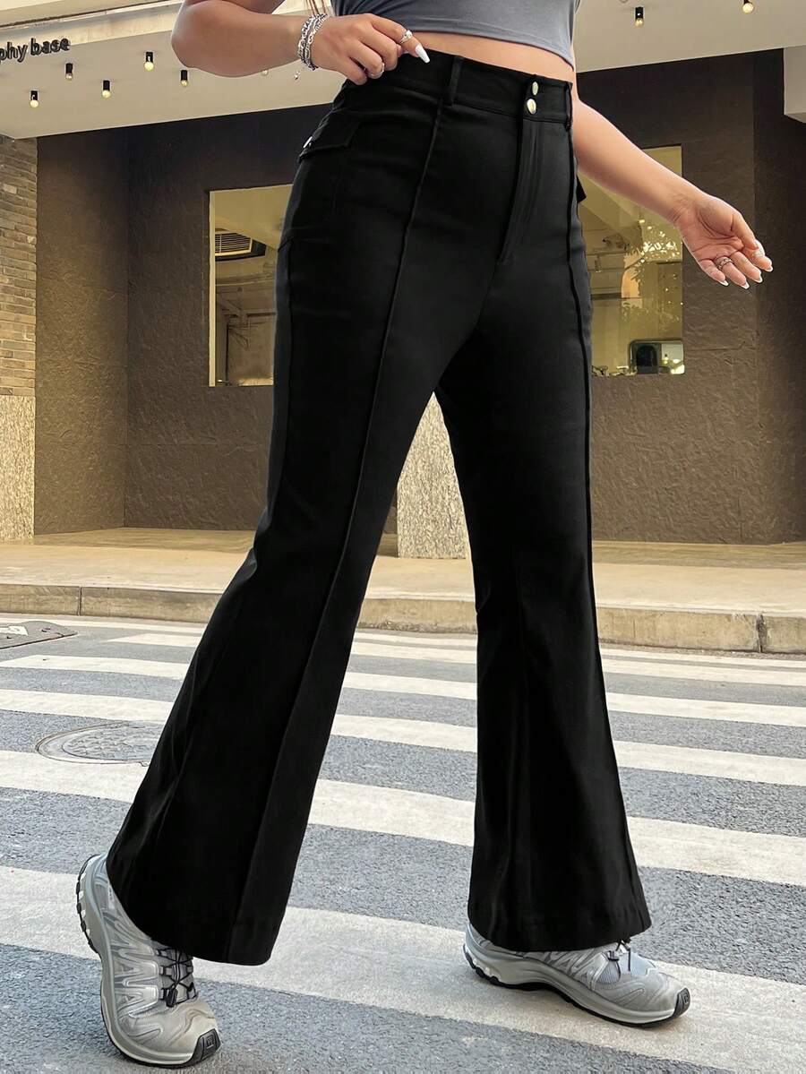 CovetEZ Plus Size Women's Solid Color Flap Pocket Flared Pants - Black - View 1