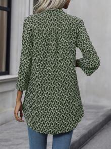 EMERY ROSE Women's Full Printed Notch Collar Shirt - Army Green - View 2