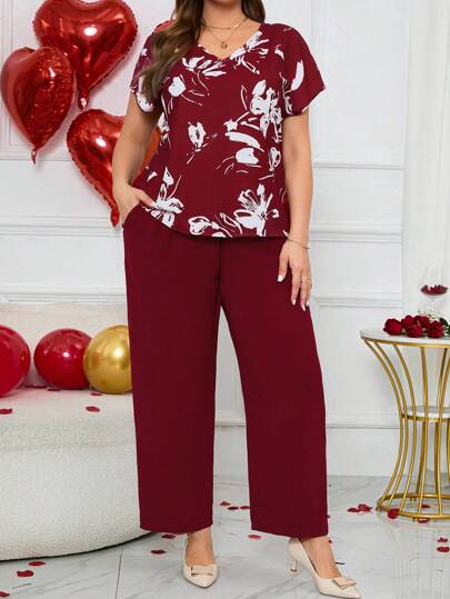 EMERY ROSE Valentine's Day Plus Size Women Summer Flower Plant Printed Short Sleeve Top And Pants Red Two Pieces Set,Holiday Outfits,Spring/Vacation