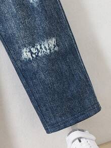 年轻男孩圆领字母印花运动衫和牛仔效果裤套装，休闲 - 彩色 - 查看 4