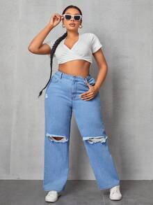 Distressed Plus Size Straight Leg Jeans - Light Wash - View 4
