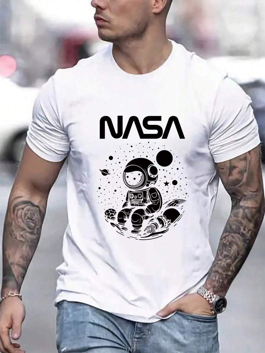 Manfinity Homme 男式太空人字母印花 T 卹