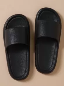 صندل رجالي Durableغير ملحق – صندل رياضي بنعل مائل مضاد للانزلاق بوتيرة مثالية. يلائم العديد من الأساليب. سهل ومريح